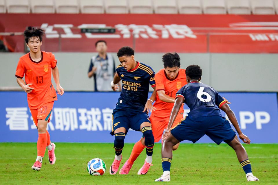 Góc Nhìn 188M: Tổng thuật vòng đầu: U17 Trung Quốc thắng Arsenal 3-2 dẫn đầu! Shanghai liên tiếp ghi 2 bàn hòa 3-3 đội bóng cũ của